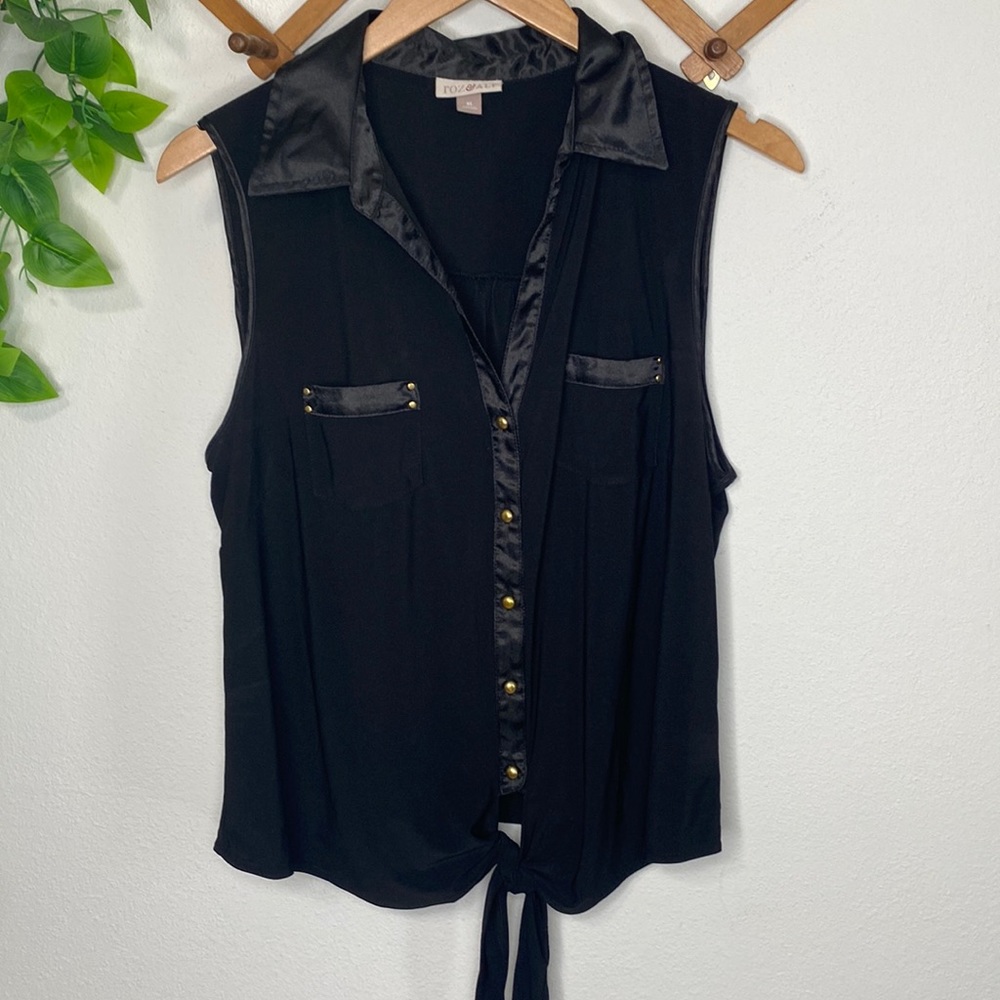 Roz & Ali Satin Trimmed tie front Sleeveless Blouse